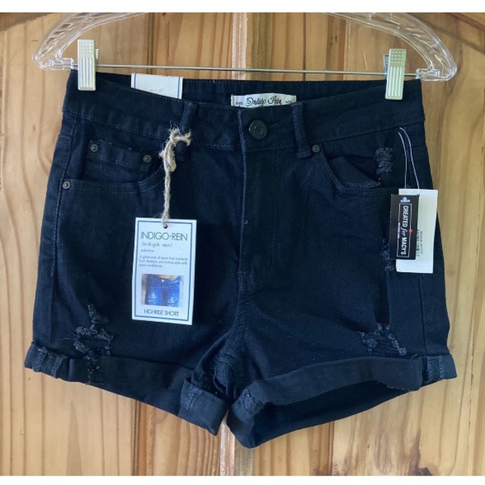 Women Indigo Rein High Rise Black distressed cuffed hem jean shorts size 7 NWT